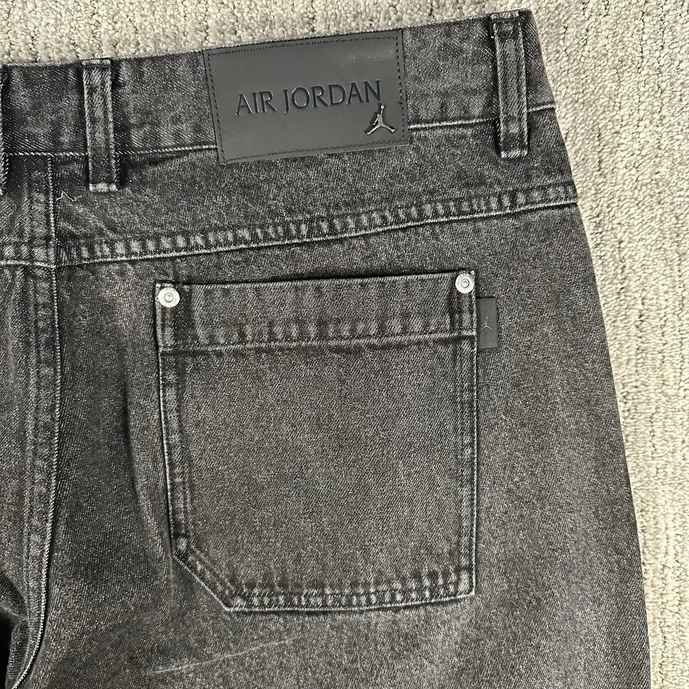 NIKE JORDAN DENIM PANTS SIZE 36 Loose Fit (HF9291 010) WASHED BLACK $120‎